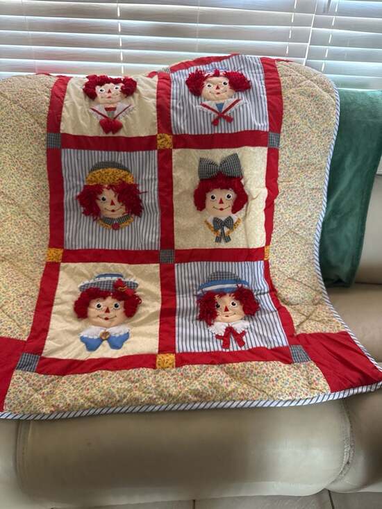 Applause - Picture 1 of 4